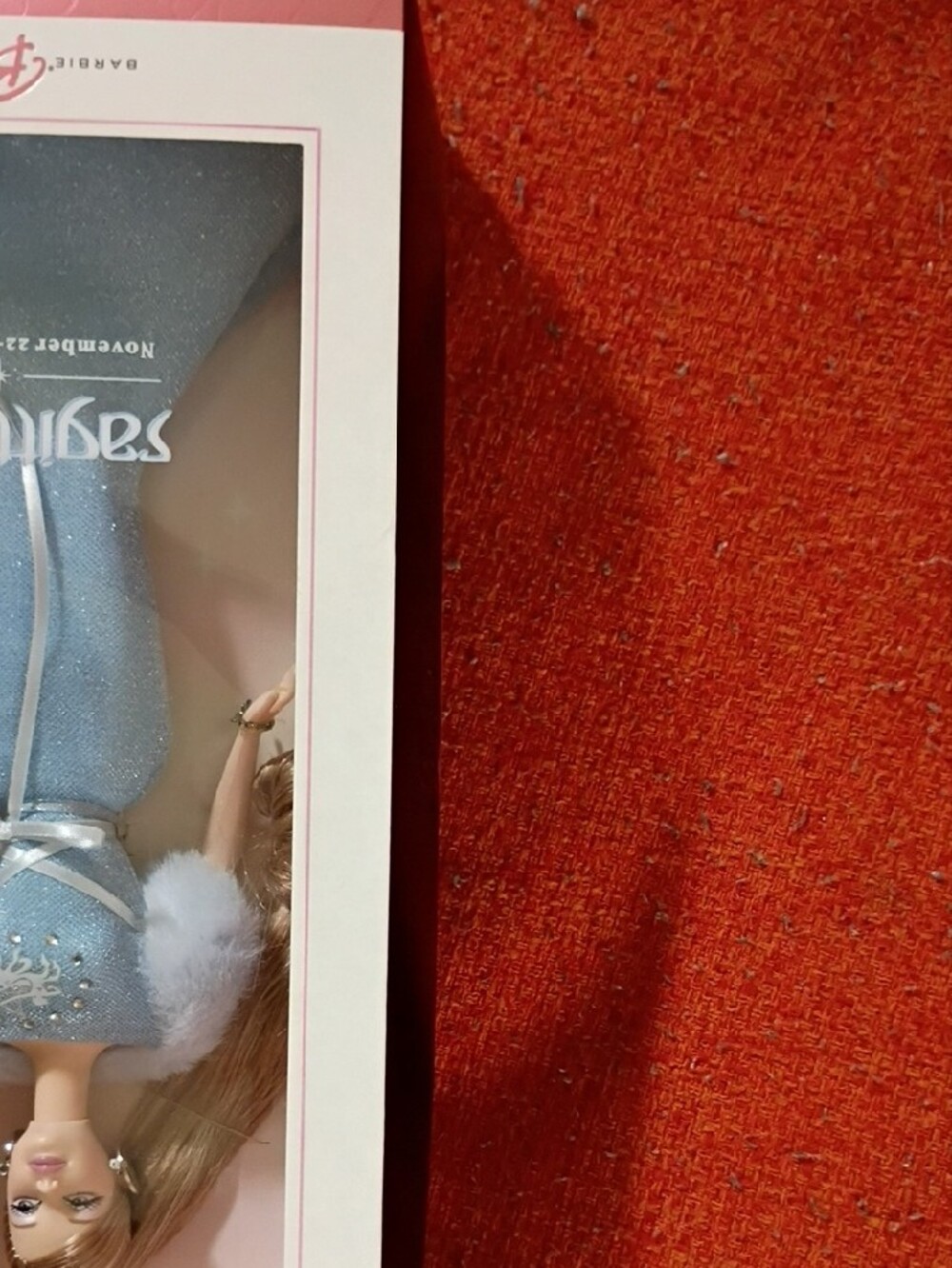 Sagittarius Barbie - Picture 4 of 6
